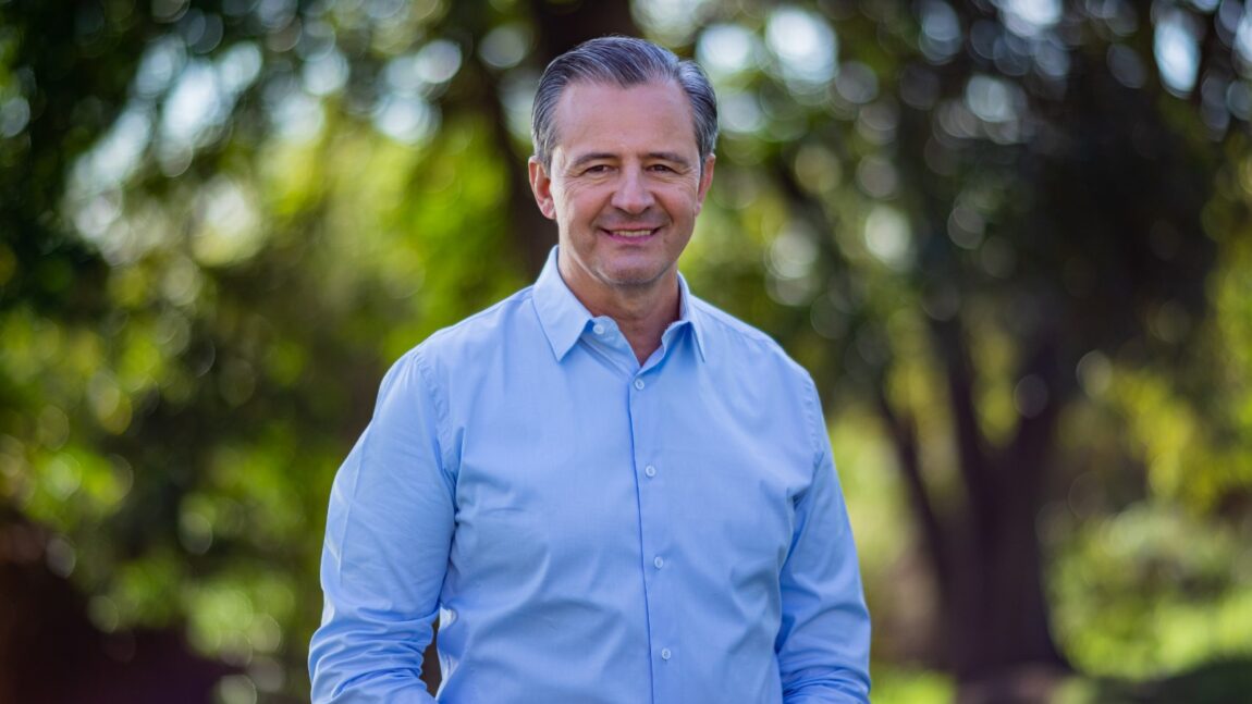 Bahl a los jóvenes: “En Entre Ríos, tenés futuro”