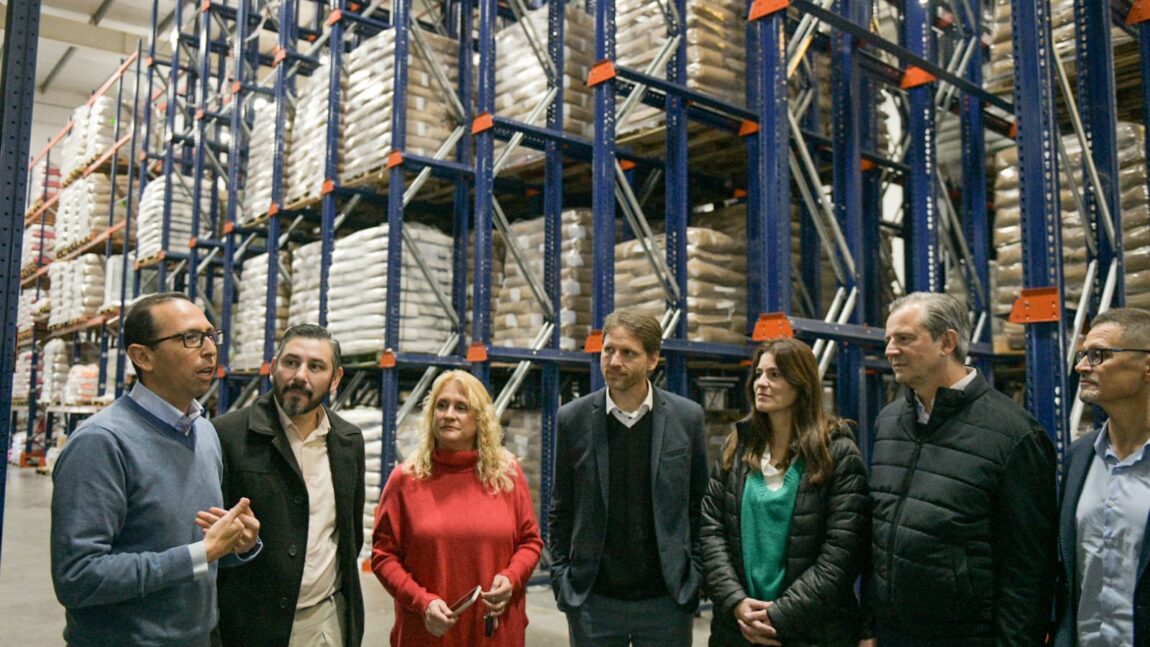 Bahl en Villa Libertador San Martín: “Vamos a dar un salto de calidad en Entre Ríos apoyando a la educación, la producción y el trabajo”